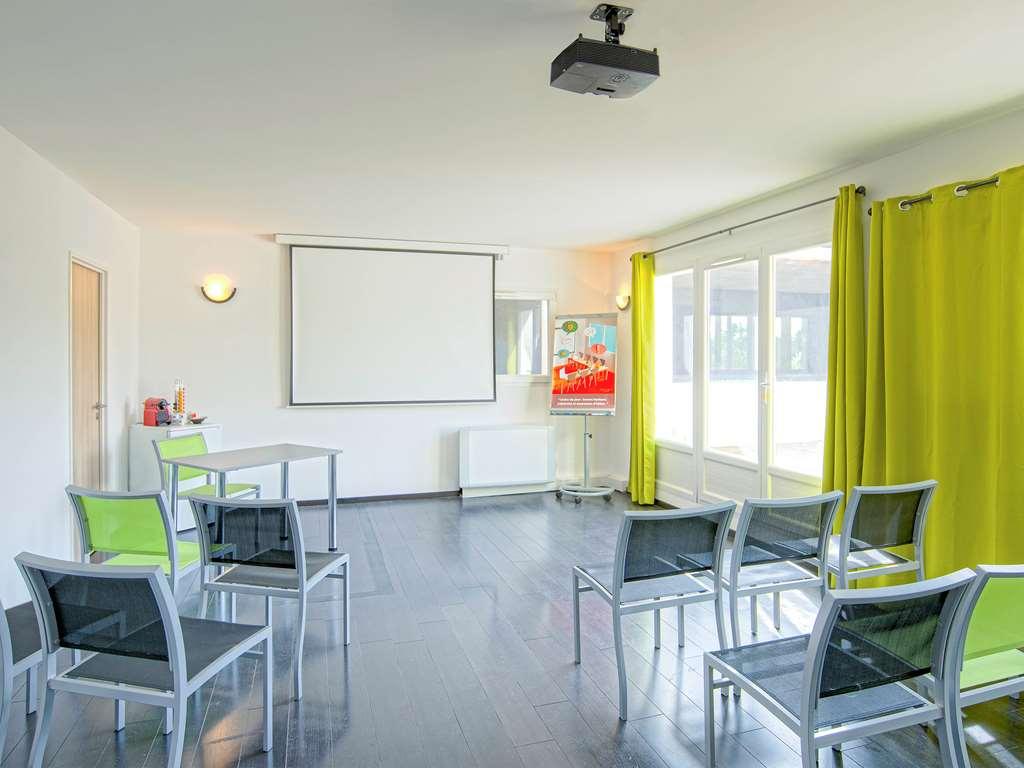 Ibis Styles Pertuis Portes Du Luberon Servizi foto